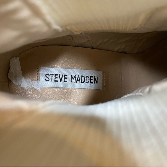 Steve Madden Abriel Pointy Toe Leather Heeled Bootie 8M - Picture 14 of 16